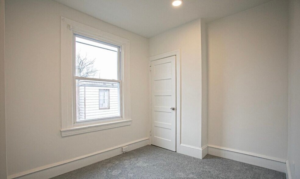 Building Photo - 3240 N Bailey St