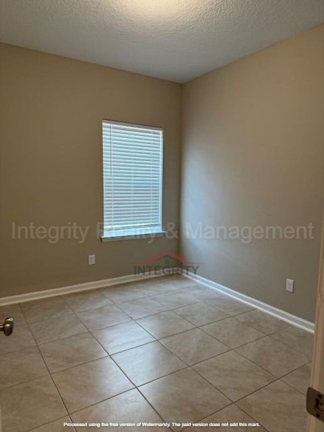 Building Photo - Beautiful 4 bed/ 2 bath in Eagle Landing