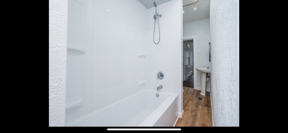 Building Photo - 59 Greenbush St