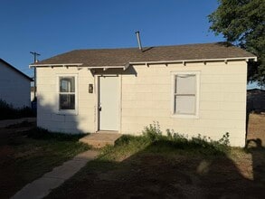 Building Photo - 4511 Avenue G