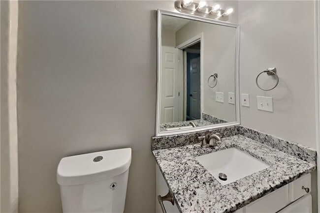 Building Photo - 399 Charesa Ln