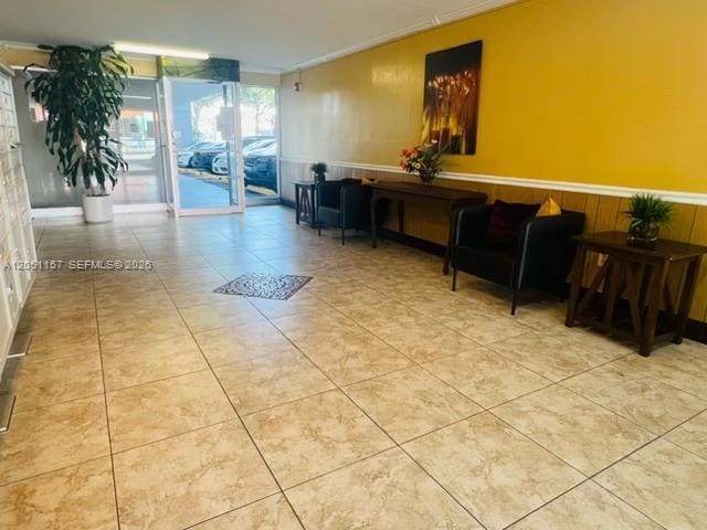 Building Photo - 16410 Miami Dr