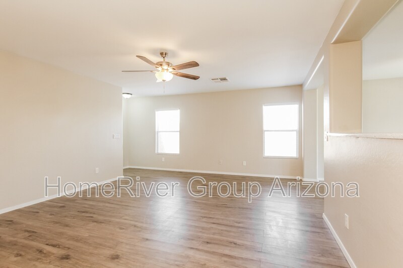 Building Photo - 1315 S 222nd Ln