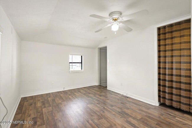 Building Photo - 1514 McDuff Ave S