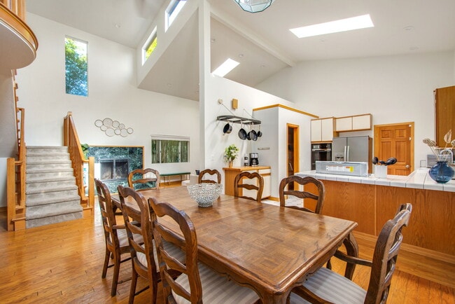 Building Photo - 34507 Camino El Molino