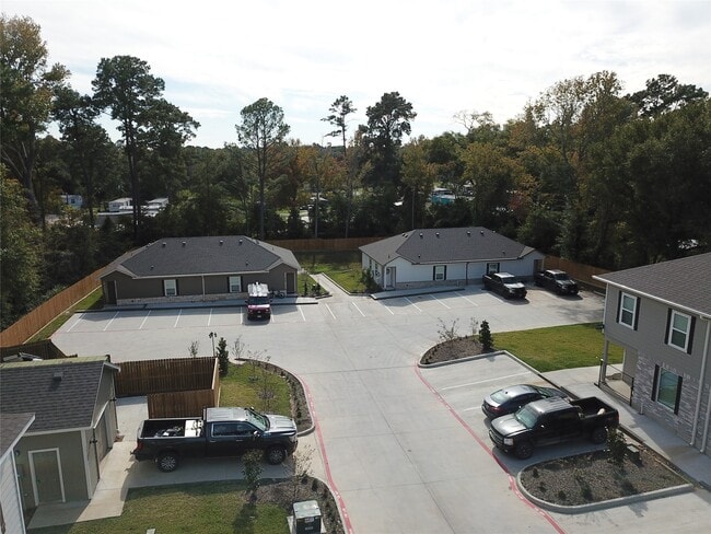 Building Photo - 615 Hayman St