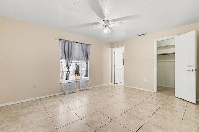 Building Photo - 2874 Indianwood Dr