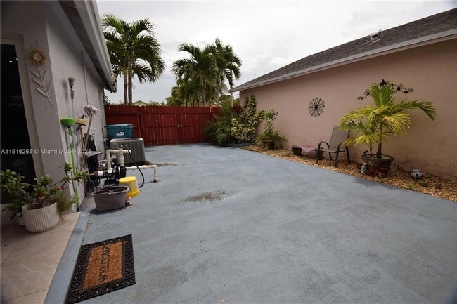 Building Photo - 24980 SW 127th Ct