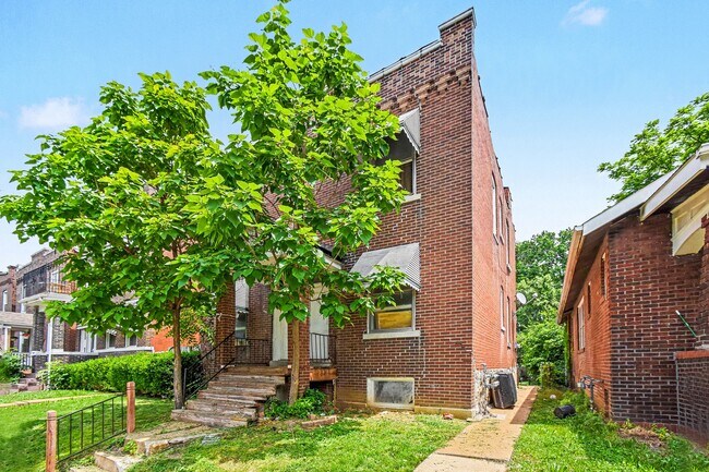 Building Photo - 3630 Hydraulic Ave