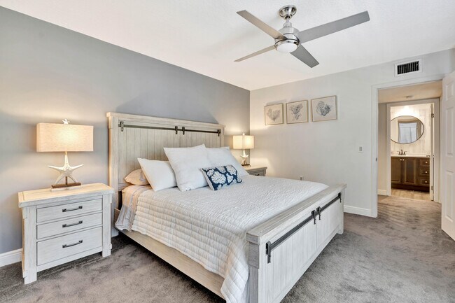 Building Photo - 1209 12th Ct