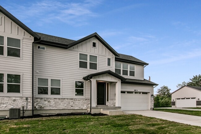 Building Photo - 6871 S 190 E