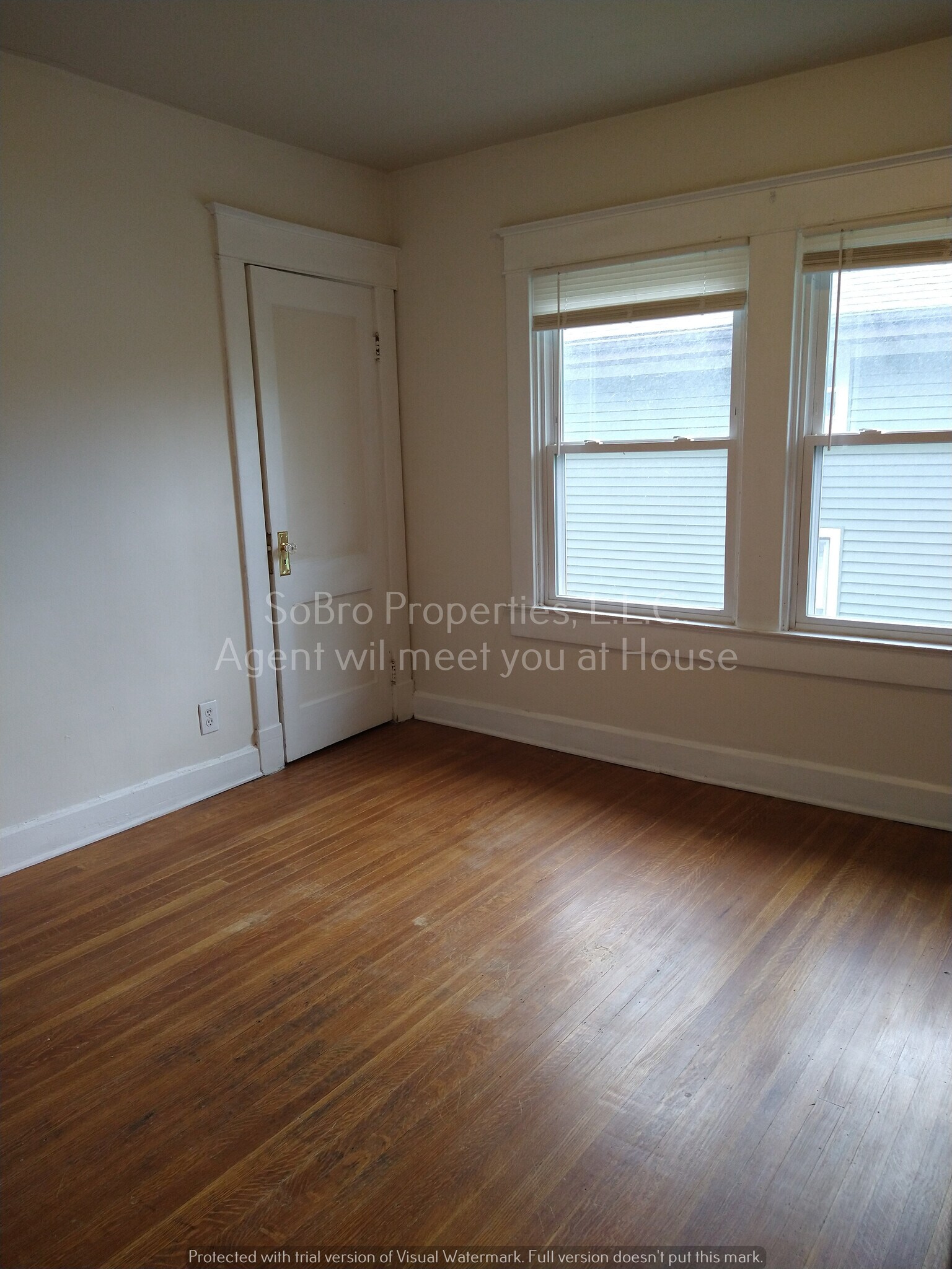 Building Photo - 4052 N Park Ave