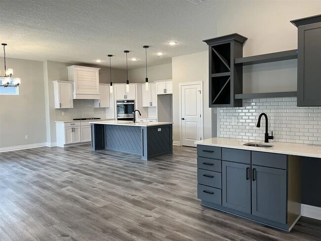 Building Photo - 4658 W Emerald Bay Ct