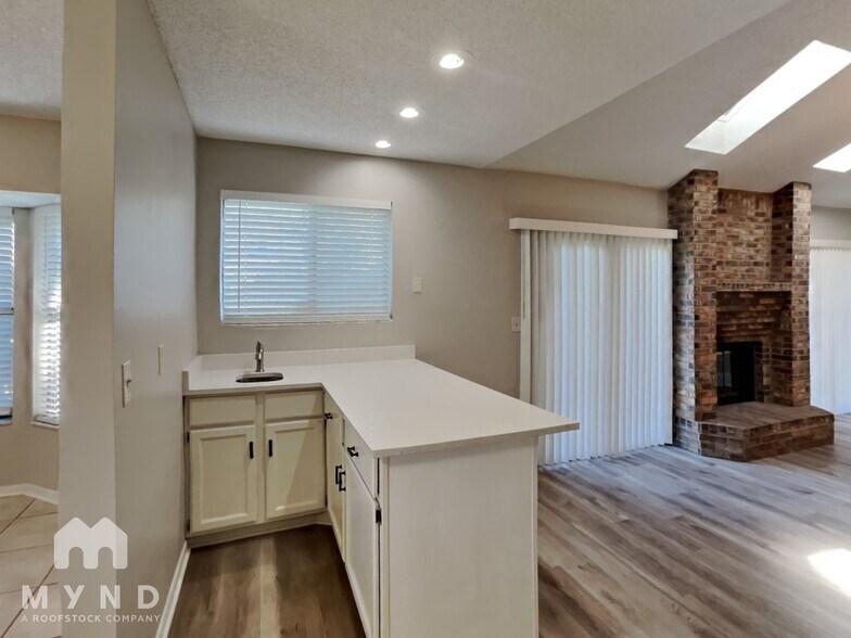 Building Photo - 3009 Nautilus Rd