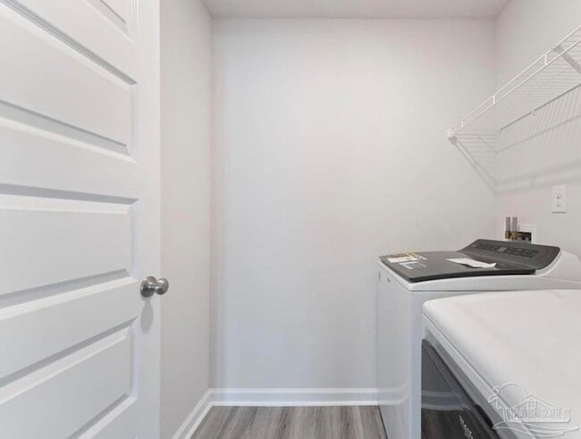 Building Photo - 5856 Belmont Stakes Rd