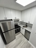 Building Photo - Vista Shores
