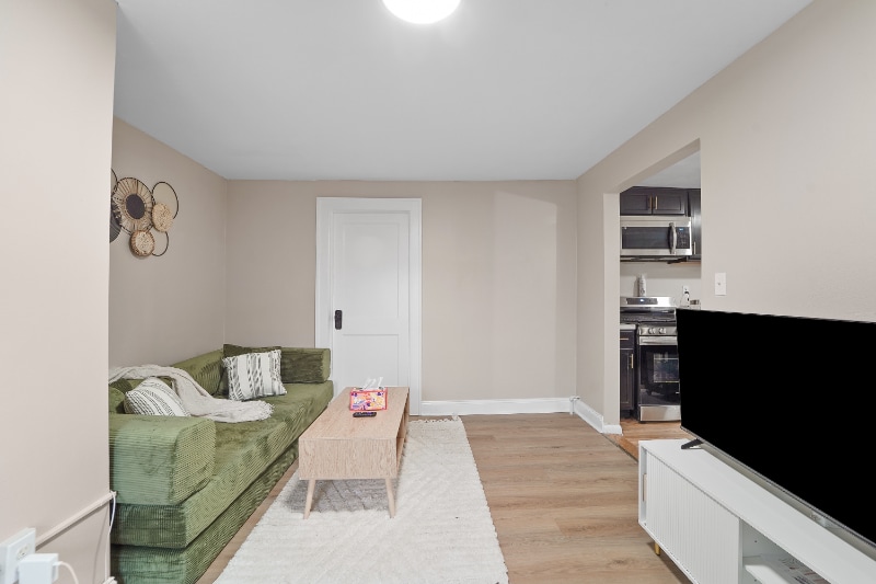 Building Photo - 108 Robble Ave