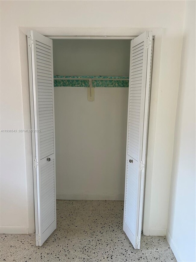 Building Photo - 442 E 29th St