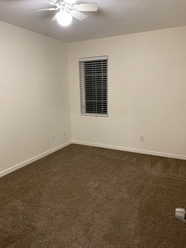 Building Photo - 2260 Cumorah Way