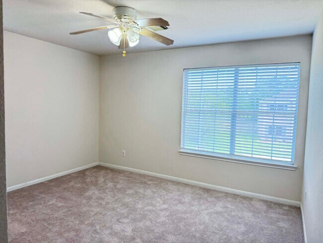 Building Photo - 4710 Meadowthorn Ct
