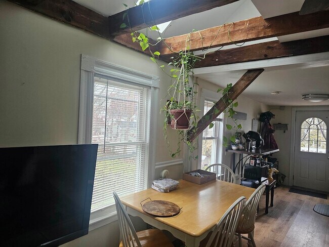 Building Photo - 48 Fourth Street Unit 4