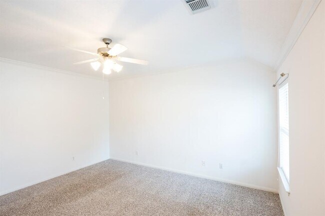 Building Photo - 23 S Burberry Park Cir