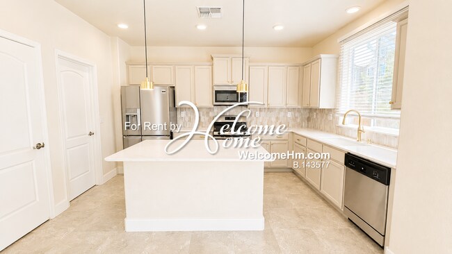 Building Photo - 2010 Harmony Valley Dr