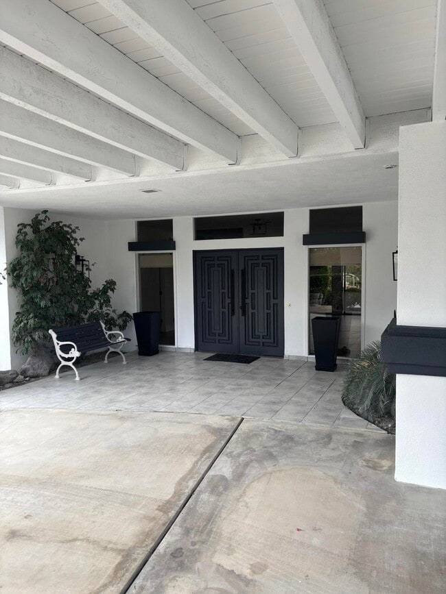 Building Photo - 73880 Grapevine St