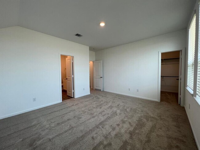 Building Photo - 4202 Balboa Dr