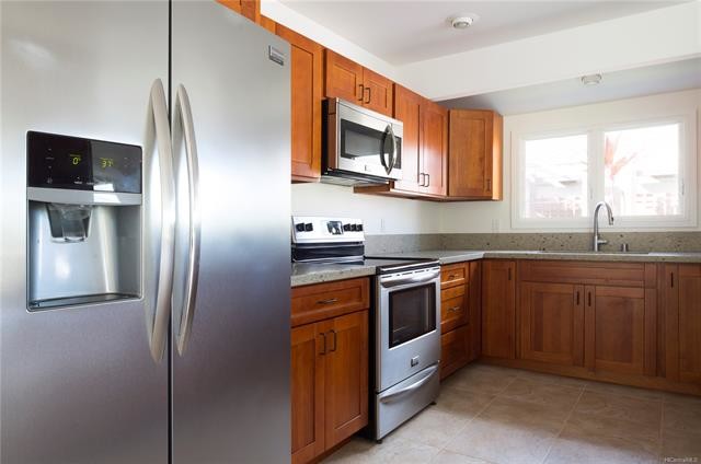 Building Photo - 131 Nawiliwili St