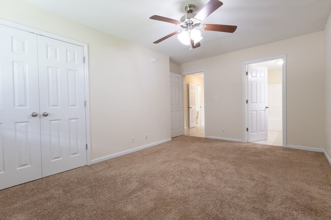 Building Photo - 322 Ray Ave