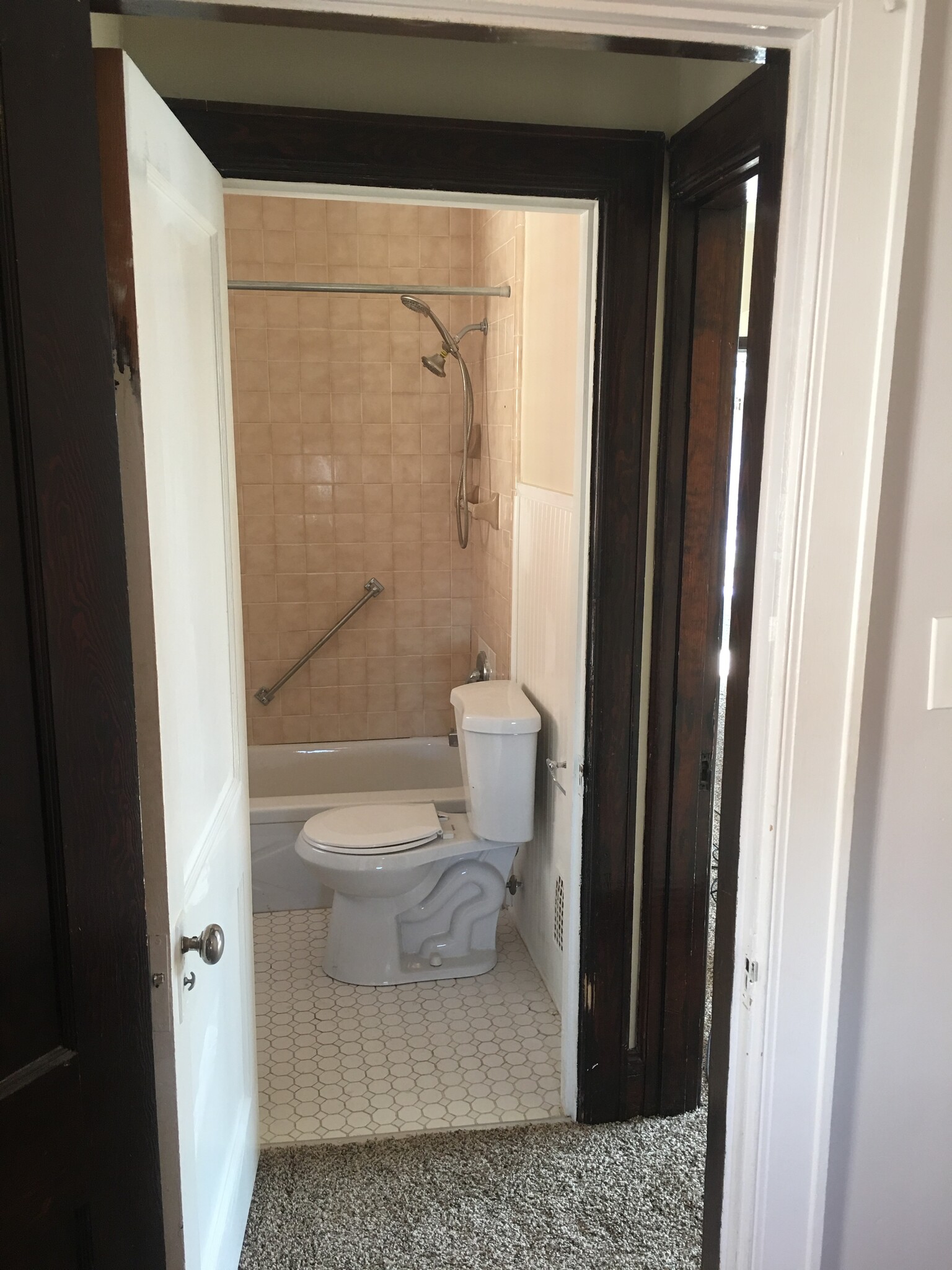 Bathroom - 4115 34th Avenue