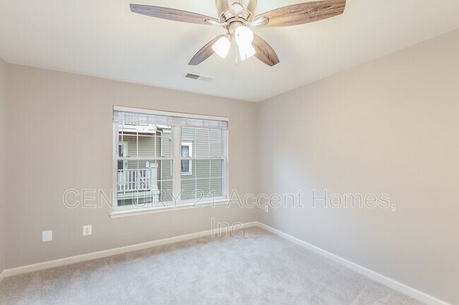 Building Photo - 20366 Birchmere Terrace