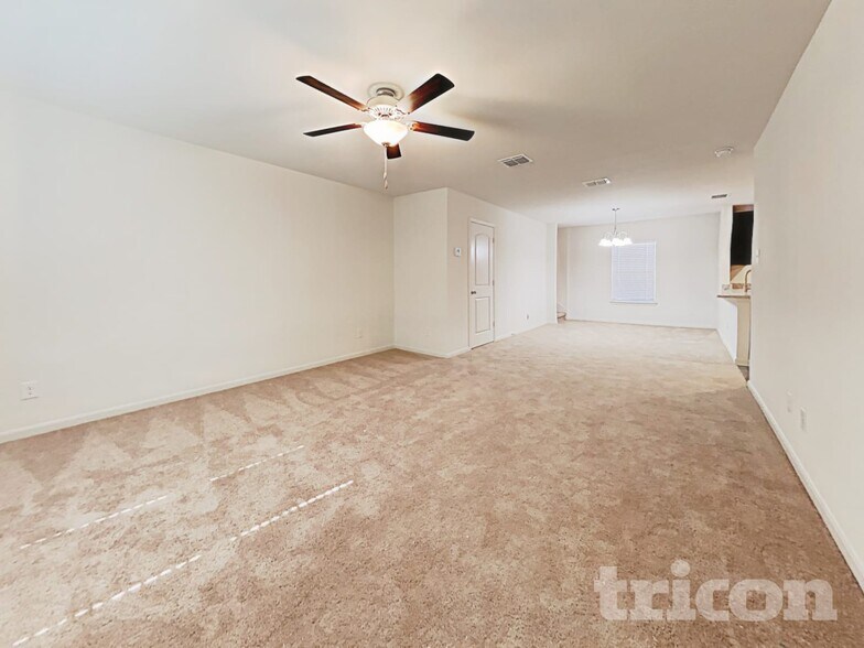 Building Photo - 11031 Chatham Ct