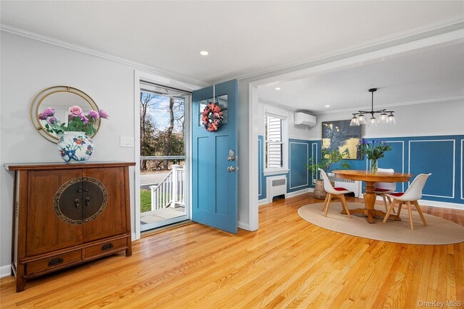 Building Photo - 1001 Shore Acres Dr