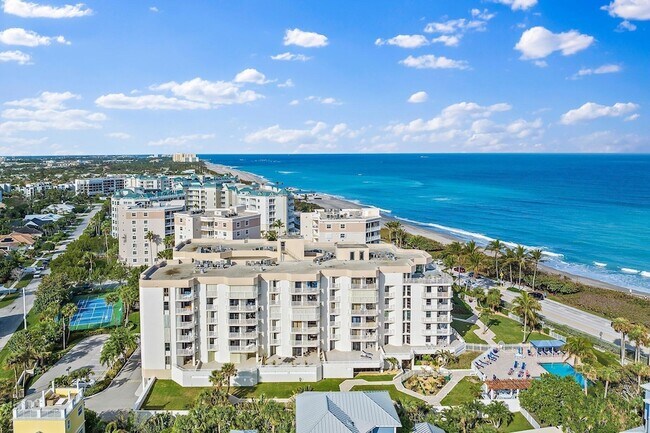 Building Photo - 176 Helios Dr