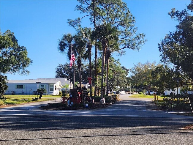 Building Photo - 24921 Pine Hill