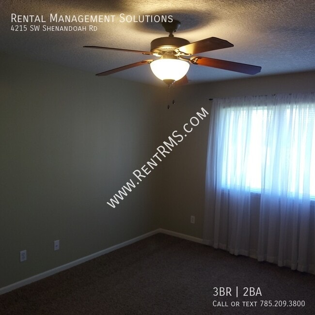 Building Photo - 4215 SW Shenandoah Rd