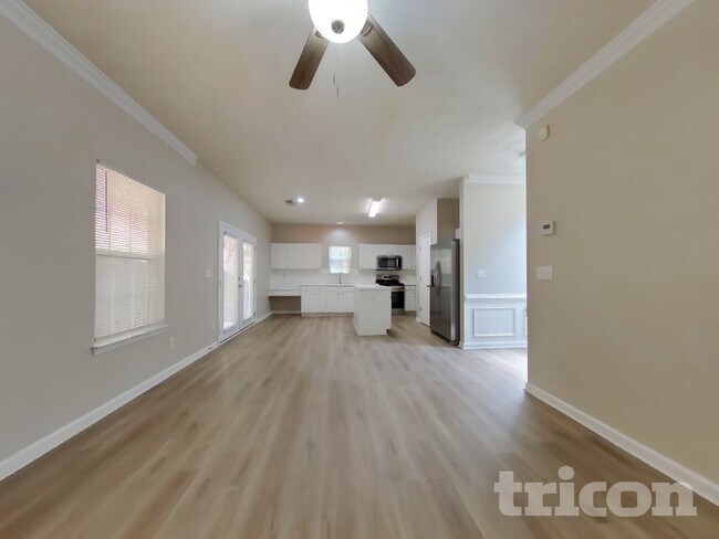 Building Photo - 6844 Bridgewood Dr