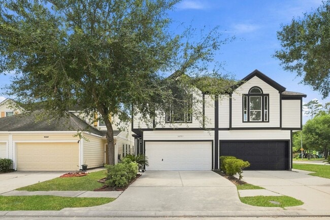 Building Photo - 16551 Pentonshire Ln