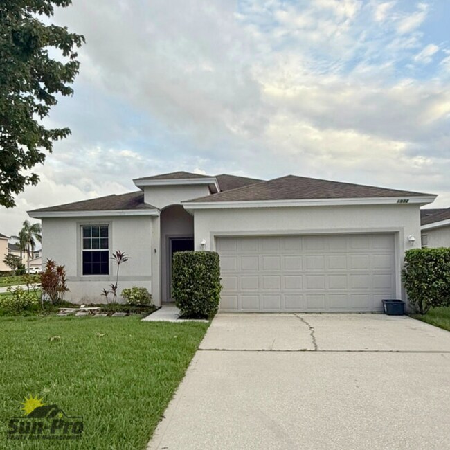 Primary Photo - 1932 Cove Point Rd