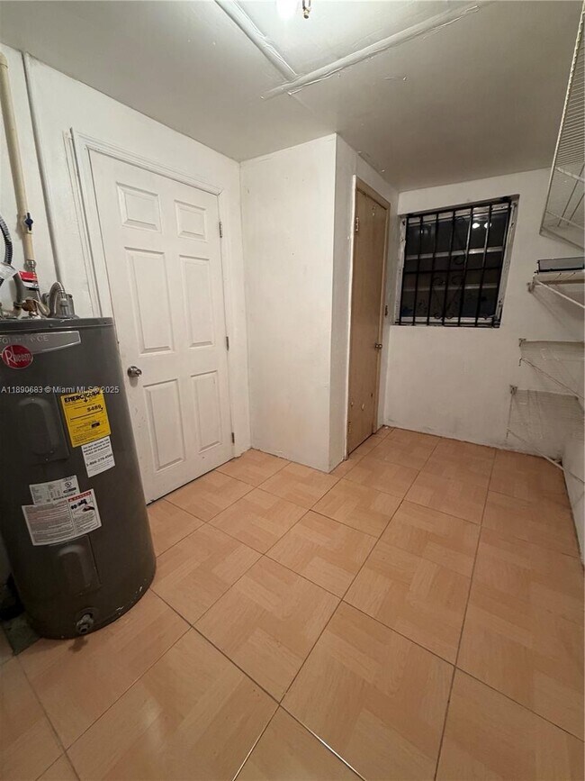 Building Photo - 2531 NW 152nd Terrace