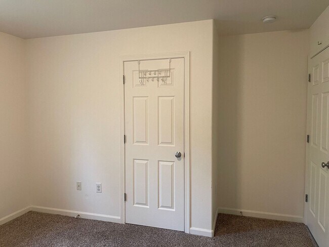 Building Photo - 6512 Wassim Cir