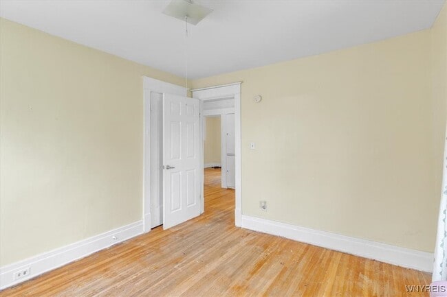 Building Photo - 228 Highgate Ave