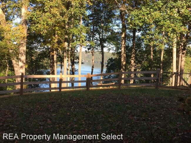 Building Photo - 3 br, 3 bath House - 485 Rocky Top Road