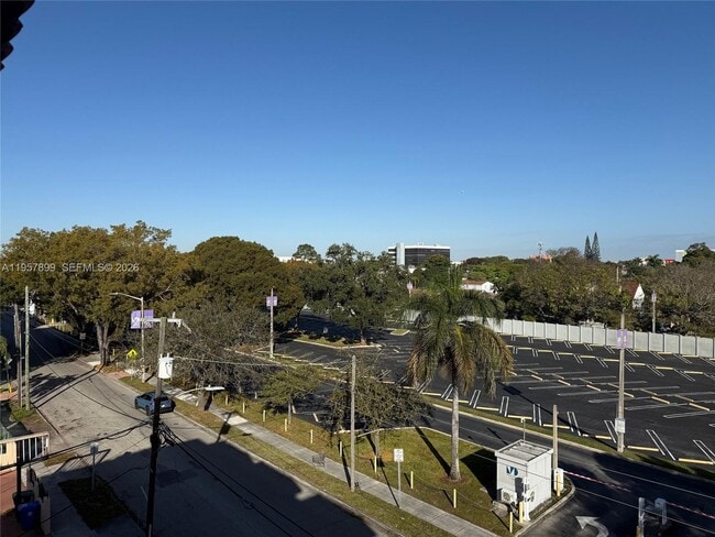 Building Photo - 2500 SW 6th St