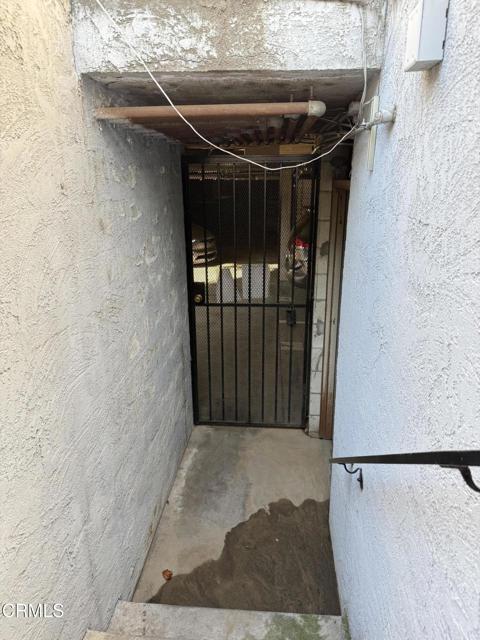 Building Photo - 1522 S Baldwin Ave