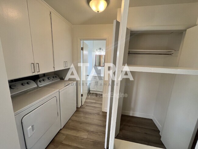 Building Photo - 2502 S 700 E