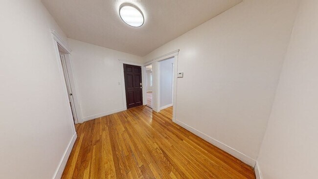 Building Photo - 76 Forest Hills St