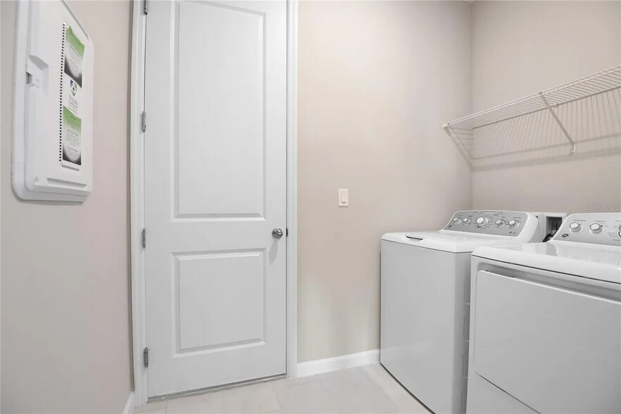 Building Photo - 917 Heirloom Dr